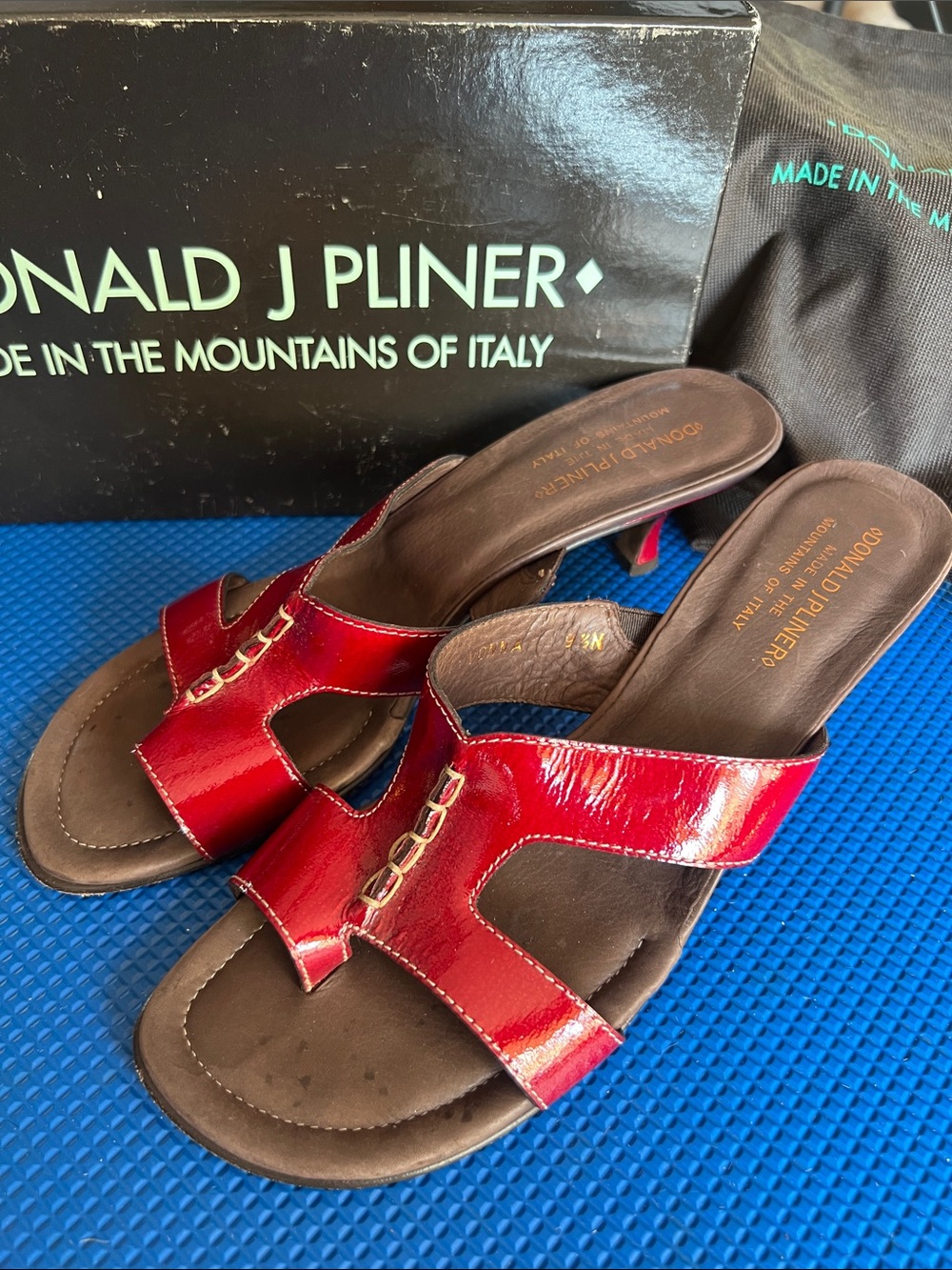 Donald J Pliner Red Patent Leather Sandals - Italy
